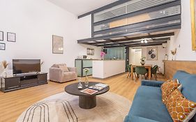Daplace - Adele Apartment